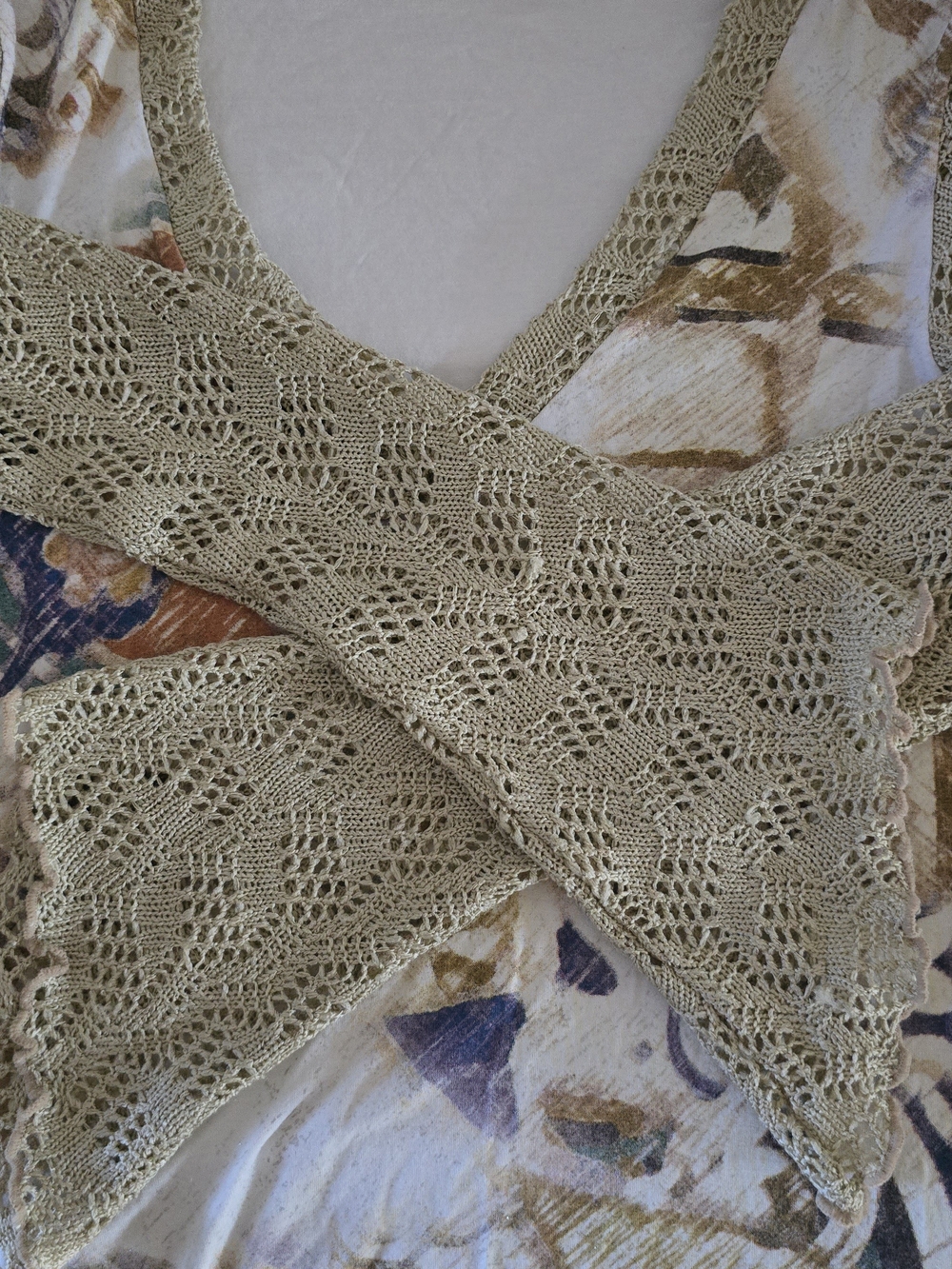 🔥(SOLD) Y2K Whimsigoth Fairycore Top Crochet Bell Sleeve Graphic S - Picture 11 of 11